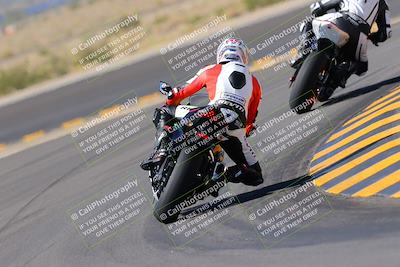 media/Oct-08-2022-SoCal Trackdays (Sat) [[1fc3beec89]]/Turn 11 Backside (1145am)/